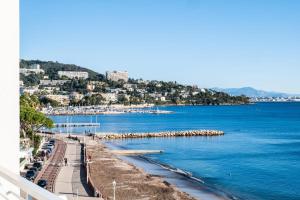 PANORAMIC SEA VIEW - 2-Br Apartment Mouré Rouge