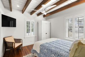 Once Upon a Tide - 4222 Seventh Street