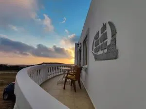 Lakena Sunset View Villa - Afiartis