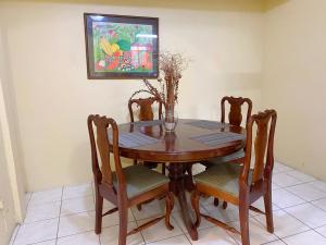 Russell Heights Vacation Home