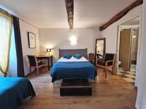 Logis Hotel Restaurant LA BARGUILLERE - 莱卡巴讷