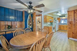 Near Fool Hollow Lake and Trails Family Cabin