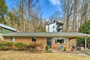 Arden Bungalow with Fire Pit Near Lake Julian Park - Арден