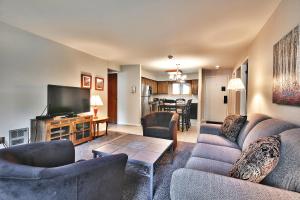 SNOW FLOWER 010 condo