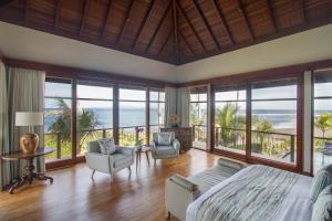 Beachfront Luxury, Villa Purnama