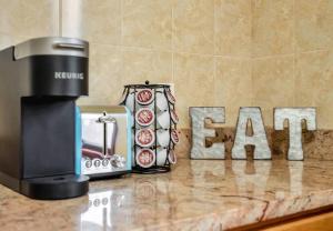 Golden Gem in Heart of East Rock Quiet 3BR Near DT and Yale