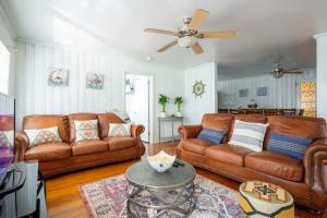 5BR House King Beds Steps To Beach Ideal for Families With Dogs