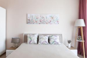 Newly built, 3BR, 2Bath, 16th floor, wonderful view