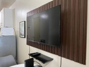 JAZZ Residences - 1 Bedroom with Balcony - Cable, Wifi & Netflix