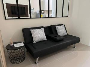 JAZZ Residences - 1 Bedroom with Balcony - Cable, Wifi & Netflix