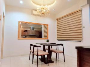 Sunrise Seaview 3 bedroom Loft D5 above Imago Shopping Mall 1600 sqft 商场楼上海景3房