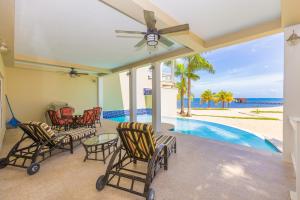 Lawson Rock - Angelfish 101 condo