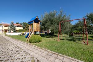 VILLA LIVIA with three nice apartments, swimming pool, childrens playground, barbecue and free parking