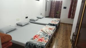 Jag Niwas Guest House & pure veg restaurant