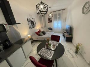 Appartements Le Dolce Vita - Centre historique, proche toutes commodites, stationnement aise, Wifi-Netflix : photos des chambres