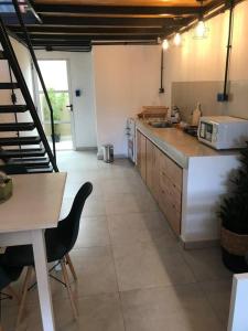 Departamento Tekoha cerca del río y la playa!