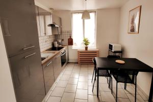 Appartements Logement entier proche tribunaux : photos des chambres