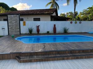 Casa com piscina - Praia da Penha