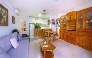 Beautiful Apartment In Santa Pola