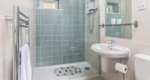 Sandpiper 3 - The Cove - Stunning views, Heated Pool, Allocated Parking