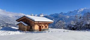 Chalets Chalet neuf vue panoramique sur le MONT-BLANC : photos des chambres