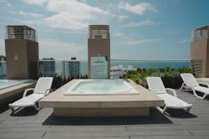 Edificio Reserva del Mar, apartamentos 1618, 1614 y 1714