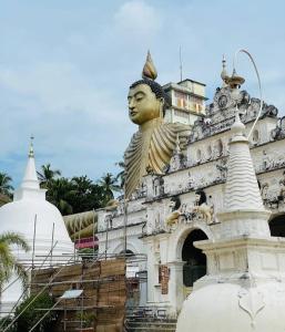 Tharurashmi Sea Pond villa & Surf Hostel - Hiriketiya