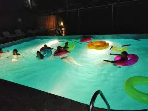 Pensiunea Solinia - 杜纳厄图德乔斯