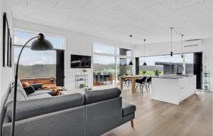 3 Bedroom Awesome Home In Aabenraa