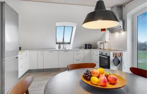 2 Bedroom Cozy Apartment In Ribe