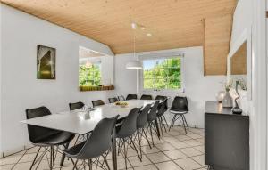 Lovely Home In Ringkøbing With Sauna