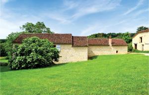 Maisons de vacances Nice Home In Bon Encontre With Private Swimming Pool, Can Be Inside Or Outside : photos des chambres