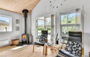 Three-Bedroom Holiday Home In Tarm