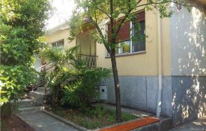 Stunning Home In Pula With 2 Bedrooms And Wifi