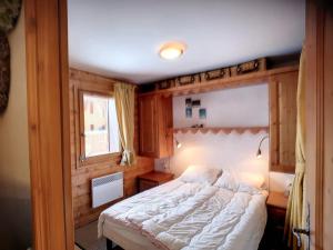 Charmant 3P aux Menuires, 43m², 2 ch, 2 sdb, 6 pers, pied des pistes, parking, balcon sud - FR-1-178-373