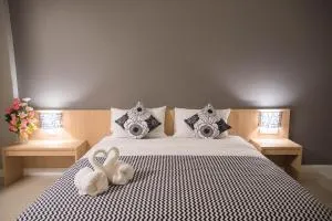 It's me Keawanong Hotel - Ban Chan Dum (1)