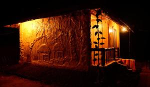 Greenways Tree House and Mud House