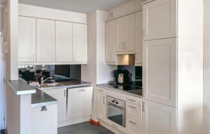 2 Bedroom Lovely Home In Bruinisse