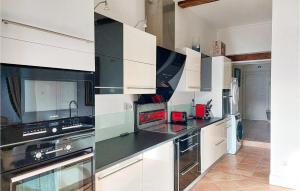 3 Bedroom Awesome Home In Marquefave