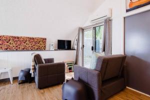 Unique Ocean-front Igloo at Trinity Beach sleeps 2