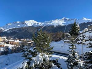 Appartements Appartement ensoleille Lanslevillard station Val Cenis Vanoise : photos des chambres