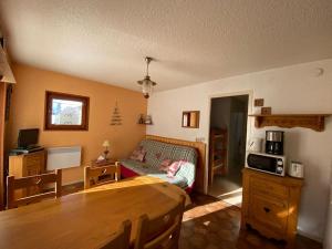 Appartements Appartement ensoleille Lanslevillard station Val Cenis Vanoise : photos des chambres