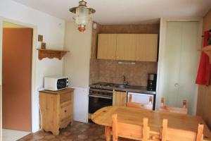 Appartements Appartement ensoleille Lanslevillard station Val Cenis Vanoise : photos des chambres