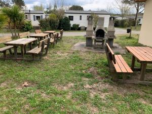 Campings Le mobilhome de Evelyne et Serge : photos des chambres