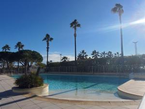 CAP HERMES Studio 31m2 Vue Port Climatise piscine,