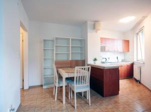 Warsaw-Aparts Bukowińska 8