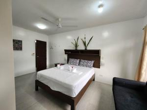 Maria Clara 3 bedroom units for big families/ group of friends. PET FRIENDLY