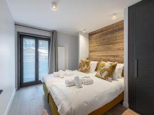 Appartement 6 chambres avec sauna et parking, à Courchevel - FR-1-562-62