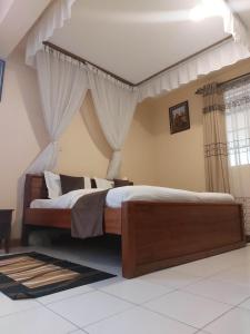 Roza Guest House