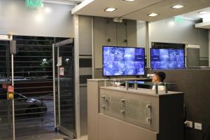 Dpto Panorámico con cochera Polo gastronómico Güemes - Nueva Córdoba Excelente Acceso -Seguridad 24 hs Terraza y asadores!! Sin gastos adicionales